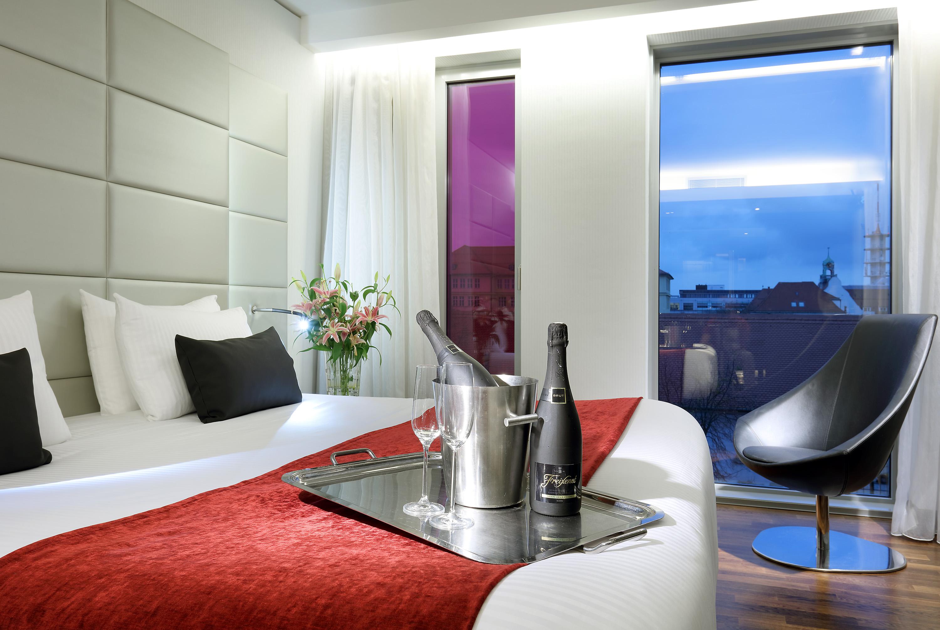Hotel Eurostars Grand 4*